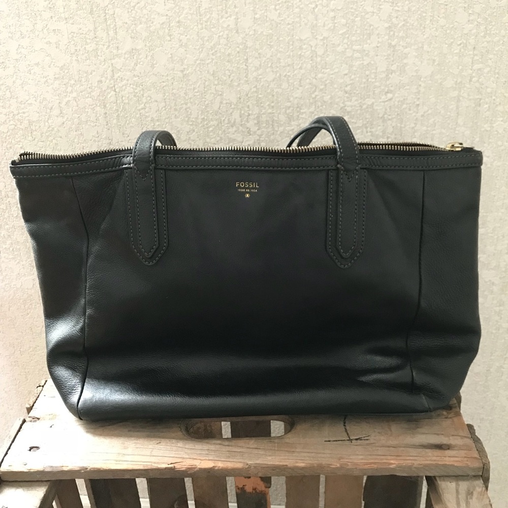 Fossil Tote ✨FLASH SALE